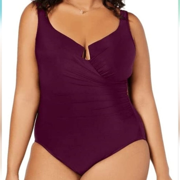 Miraclesuit Must Haves Escape One Piece Swimsuit Plus Size - Picture 1 of 12